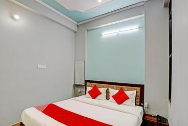 Oyo Flagship Hotel Wan Palace