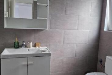 Pensjonat Huesca House