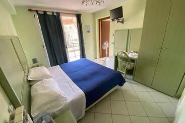 ベッドアンドブレックファースト Atlas