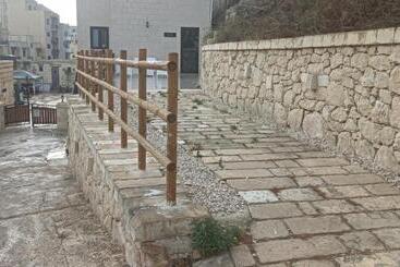 Ta  Gingel Farm Agriturisim B&b. Malta