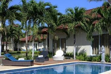 Hotel Bali Breezz
