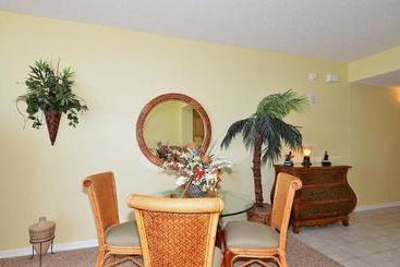 Отель Summerwind Resort