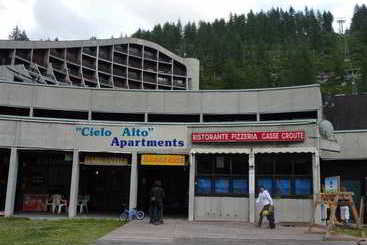 White Apartments Cervinia