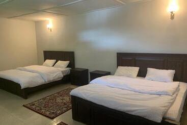 Hotel Knights Inn Droshp