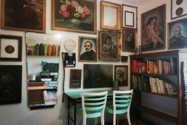 הוסטל Hungarian Legends Gallery