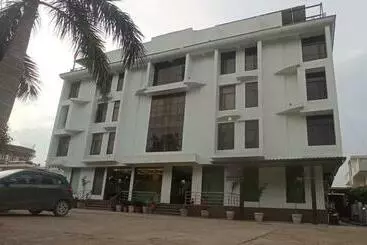 Otel Meraj  Inn
