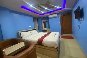 Hotel Chris Bed And Breakfast By Hostmandu
