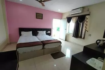 Hotel Staymaker Reliance O Tel