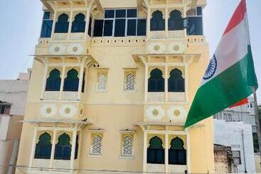 Hotel Hotstel Udaipur