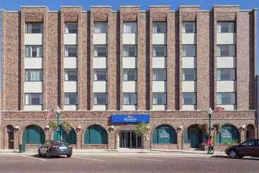 Hotel Baymont By Wyndham Delavan Near Lake Geneva