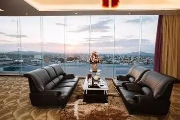 Hai Ba Trung Hotel & Spa