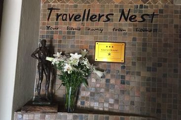 ペンション Travellers Nest Guesthouse
