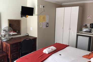 膳宿费 Travellers Nest Guesthouse