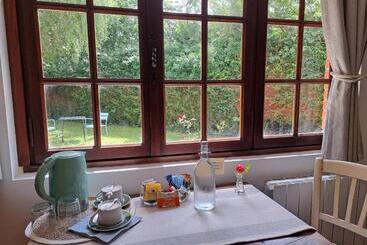 ペンション Le Bois D Albran