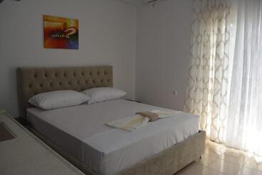 فندق Vila Emiljano