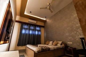 Hotel Rajyashree Palace