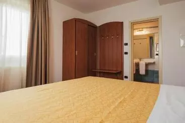 Hotelli Albergo Canè