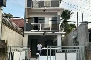 カプセルホテル Block 7 Dormitelle   Balanga City