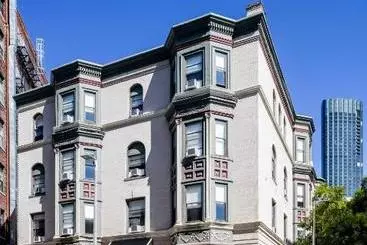Boston Fenway Inn By Found
