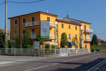 Otel Bardolino