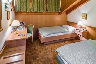 ホテル Piccolo Pocol