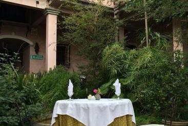 پانسیون La Casa Rosada