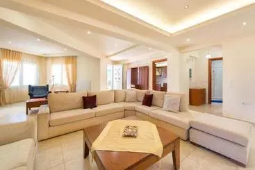 ツーリストアパートメント Villa De Calme