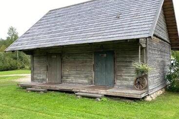 Retkeilymaja Haanjamehe Taluhotell