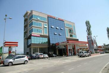 هتل Kthella Resort