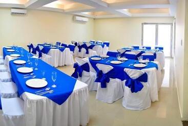 فندق Rivera Del Mar