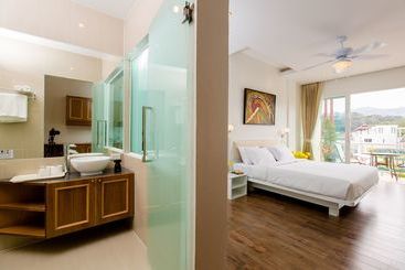 Отель The Trend Kamala