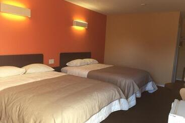 Riverside Motel Cache Creek