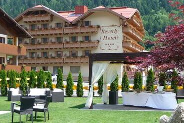 Beverly Alps Hotel & Spa