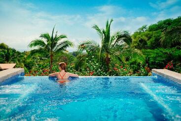 Отель Grand Matlali Riviera Nayarit