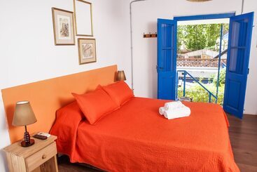 هتل Viajero Colonia Hostel