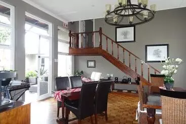 Bed and Breakfast 1932 House
