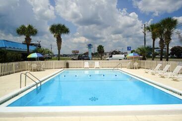 Motel 6   Pensacola West