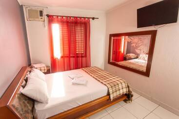 Otel Cambará