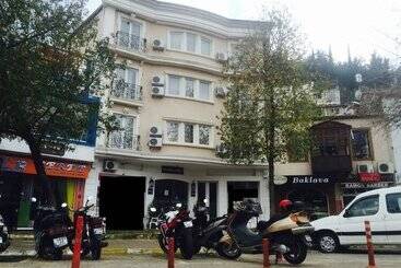 هاستل Downtown Fethiye Suites