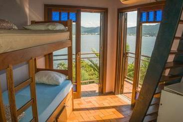 Alberg Sunset Backpackers