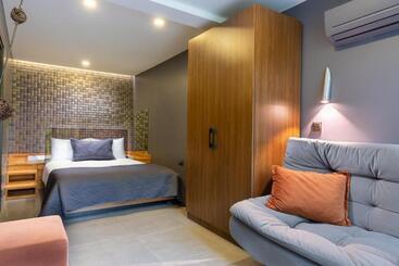 Bed & Breakfast Galano Suites Alaçatı