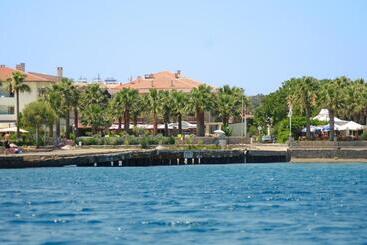 Hotel My Marina Select