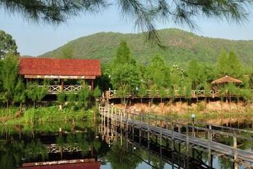 Hotel Baan Pun Sook Resort