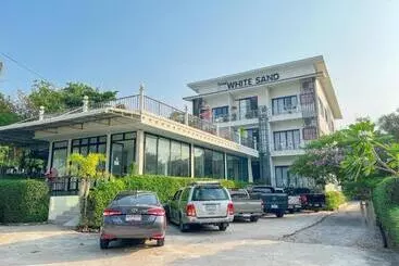 Hotel White Sand Halal House Krabi