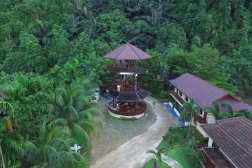 Palms Hill Resort