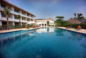 Villa Blanca Hotel & Restaurant