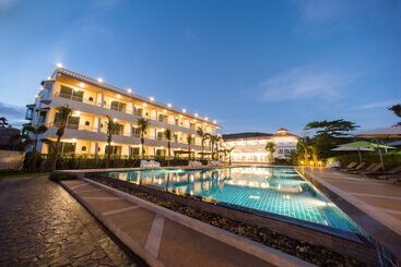 Villa Blanca Hotel & Restaurant