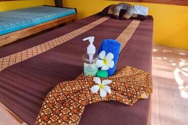 Bee Nat Garden Resort