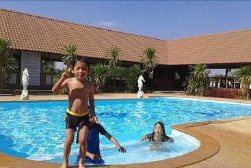 هتل Zaleena Grand