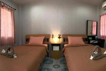 פנסיון 2n Guesthouse